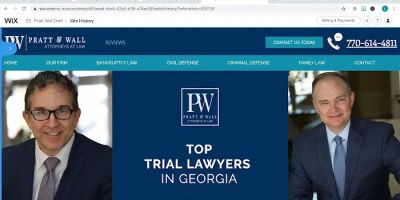 attorney for defending criminal case