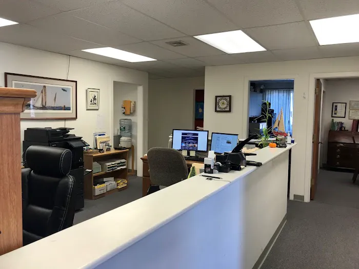 The Law Offices of Howe & Garside, Ltd 4
