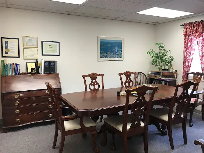 The Law Offices of Howe & Garside, Ltd 4