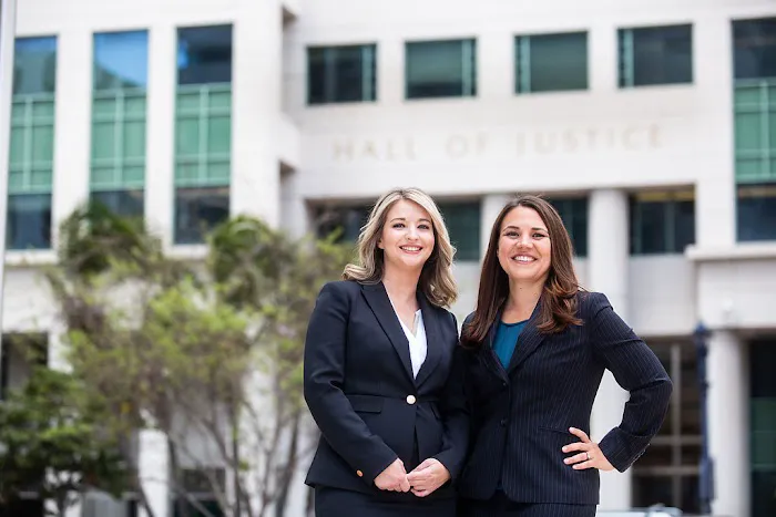 Martinez & Schill LLP 5
