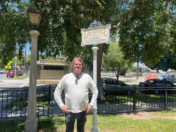 Law Office of Christopher Hewitt 5