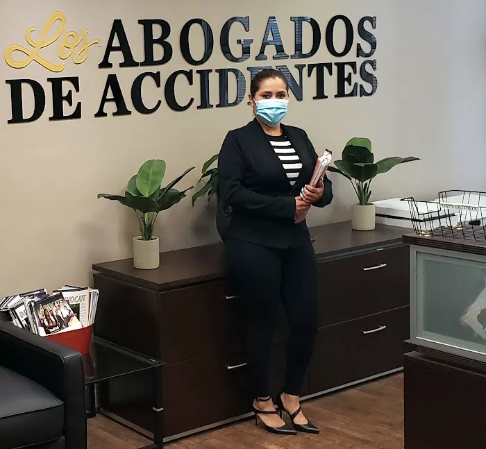 Los Abogados de Accidentes - Socal Injury Lawyers 5