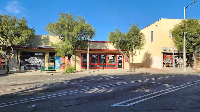 Freddie Vega Law Offices 4