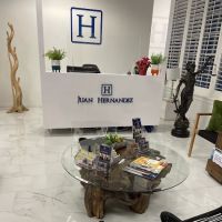Hernandez Law Group, P.C. ico