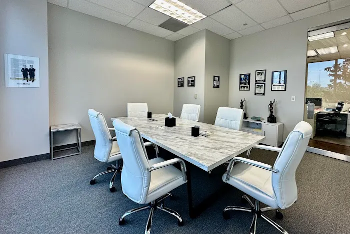 The Law Offices of Hunter Biederman, P.L.L.C. 5