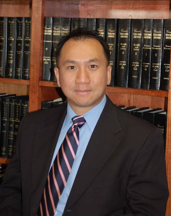 Attorney Adam Tran - Speaks Vietnamese ( Nói tiếng Việt ) 4