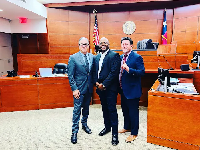 Robinius, Espinosa, & Wietzel, LLP 5