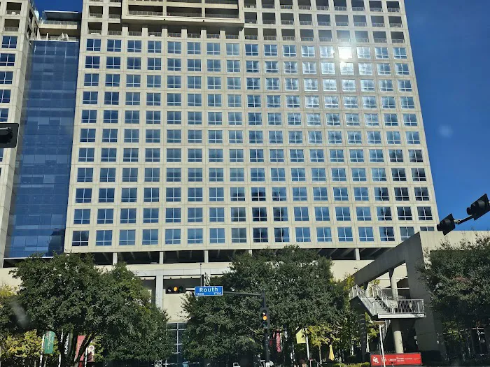 Thompson & Knight LLP 5