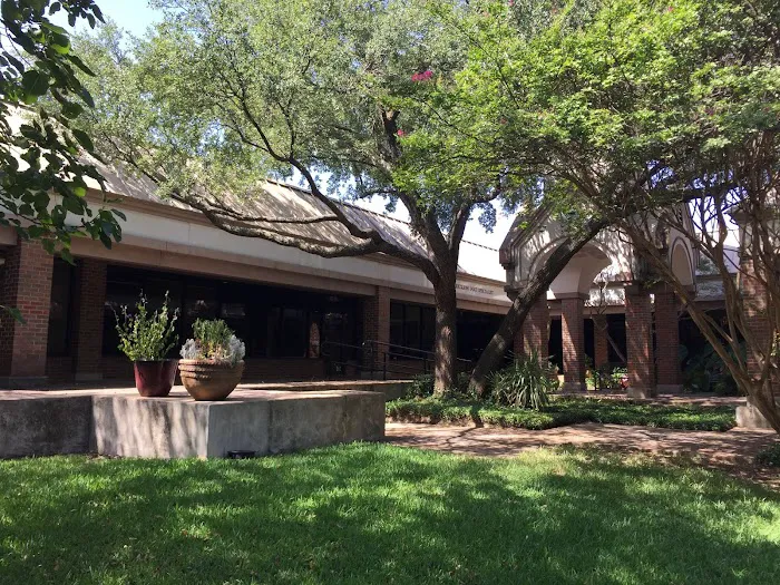 Law Office of Linda Thomson 4