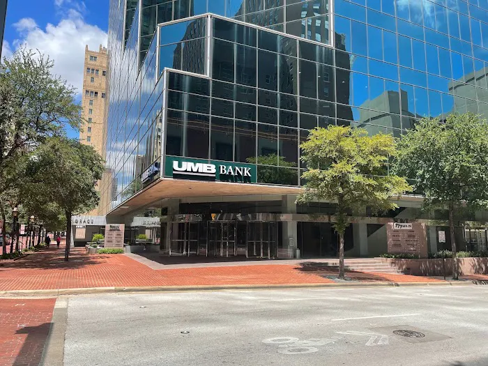 Jackson Walker LLP 5