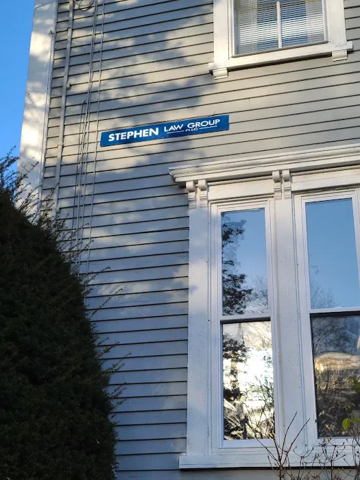 Stephen Law Group Injury Lawyers 4