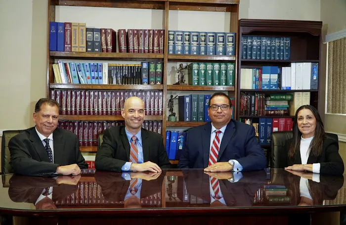 Castillo & Associates 4