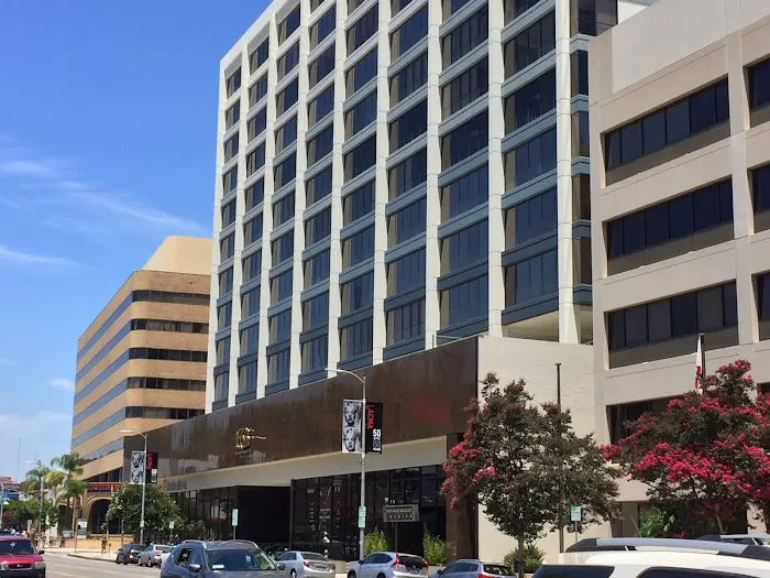 Kaufman McAndrew LLP 5