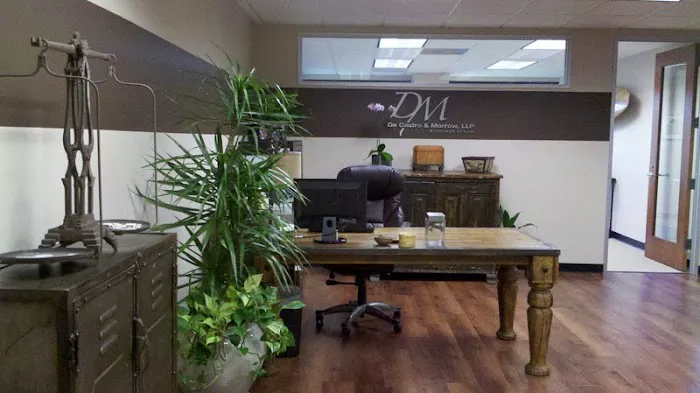 De Castro & Morrow, LLP 5