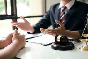 How to Find the Right Lawyer for Criminal Defense: Practical Tips and Insights