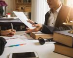 Legal Advice for Handling Small Business Contracts: Expert Tips and Strategies