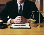 How to Hire a Lawyer for Dealing with Credit Issues – A Complete Guide
