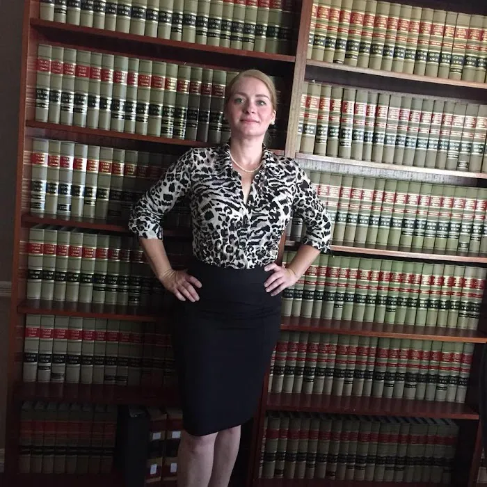 Law Office of Yohana Mantrana Abogado Federal Y Estatal En Defensa Penal 5