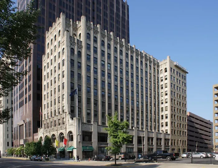 Law Offices of R. L. Parr 5