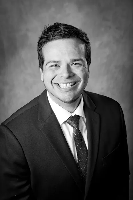 Flores Law Group, LLC 5