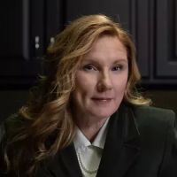 Tina Bell, Esq ico