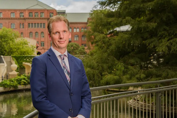 Sean Henricksen Law Firm 5