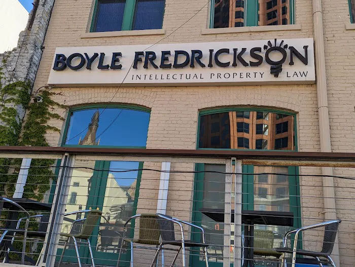 Boyle Fredrickson SC 5
