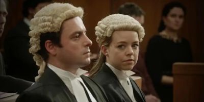 Do English Lawyers Still Wear Wigs? Exploring Tradition and Modern Practice
