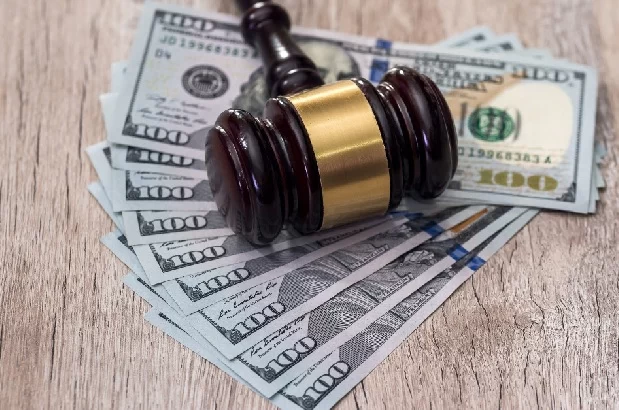 How Much Do Lawyers Make in a Year? A Comprehensive Guide to Lawyer Salaries