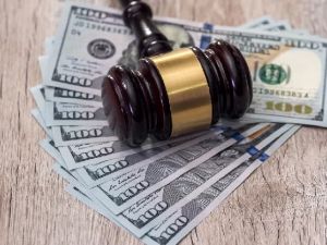 How Much Do Lawyers Make in a Year? A Comprehensive Guide to Lawyer Salaries
