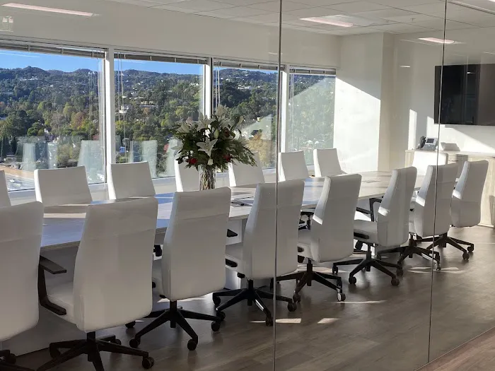 Law Offices of Reisner & King LLP 5