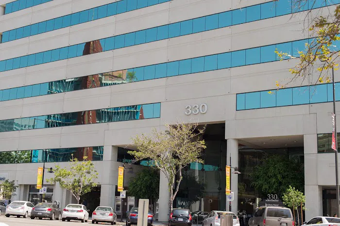 D & Z Law Group, LLP 5