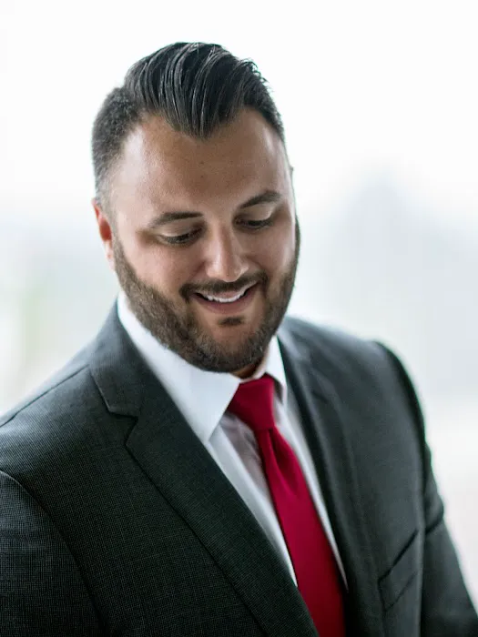 Darius Amiri, ESQ. 5
