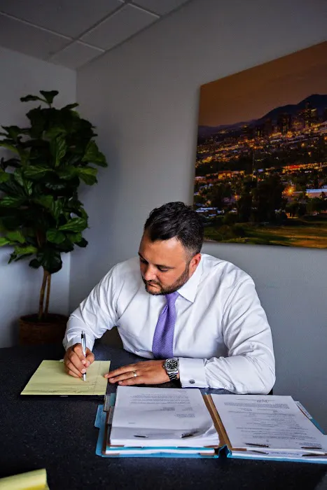 Darius Amiri, ESQ. 5