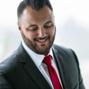 Darius Amiri, ESQ. 5