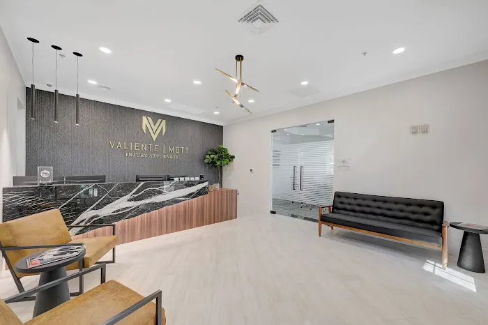 Valiente Mott Injury Attorneys - Las Vegas Office 5