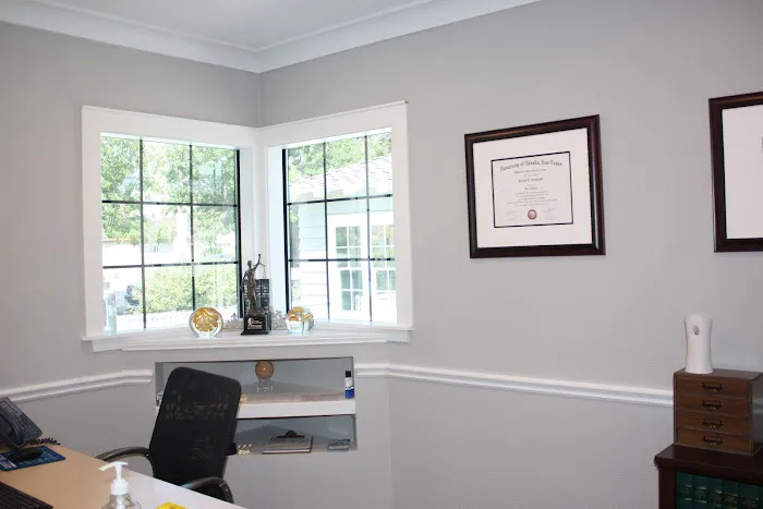 Heshmati & Associates Law Offices 5