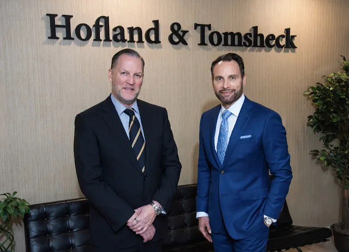 Hofland & Tomsheck 5