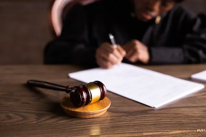 Robert L. Noa, Attorney at Law 4