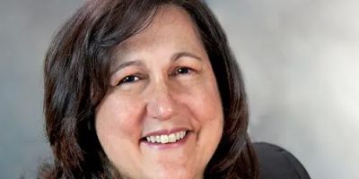 Anne M Ragusa
