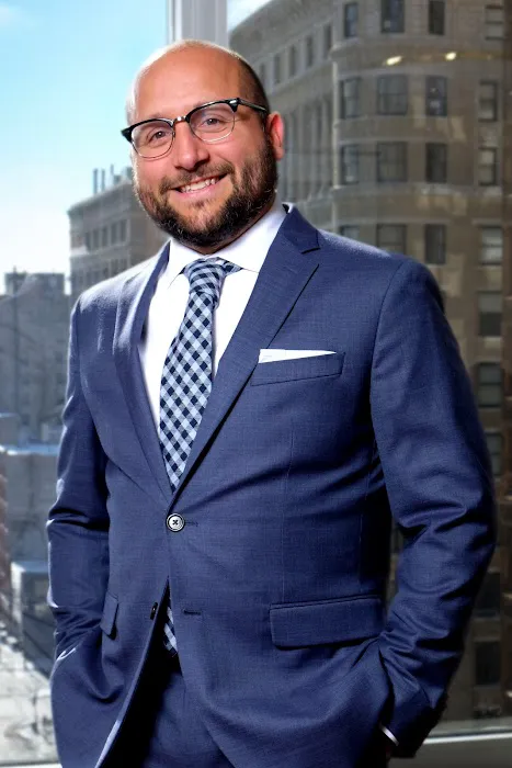 Lázaro Law Group, LLC 5