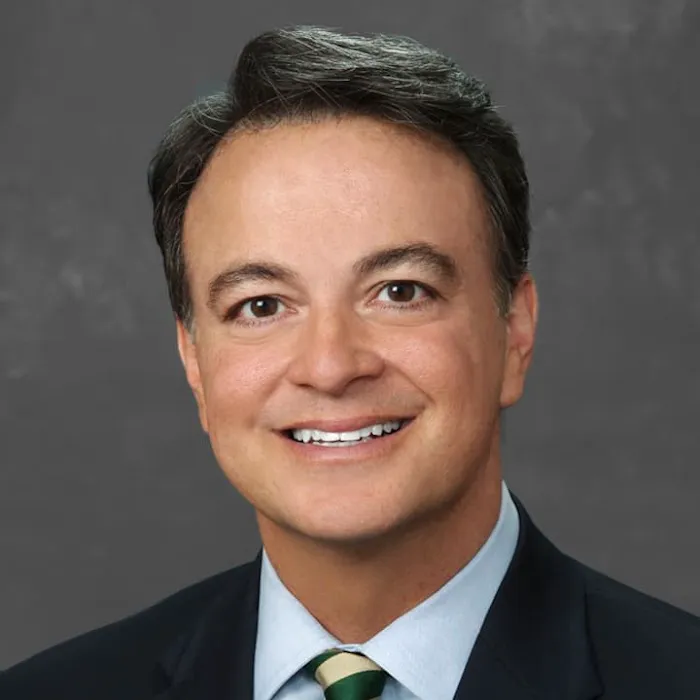 Foley & Lardner LLP: Frank E. Pasquesi 5