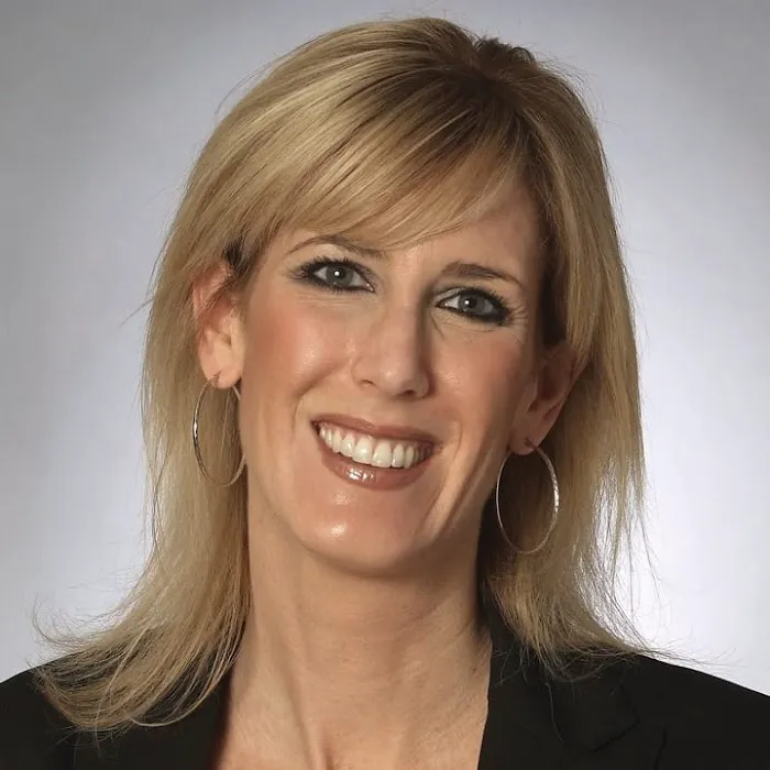Foley & Lardner LLP: Monica R. Chmielewski 5