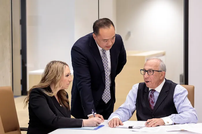 Kevin T. Yen of Strom Yen Injury Attorneys 5