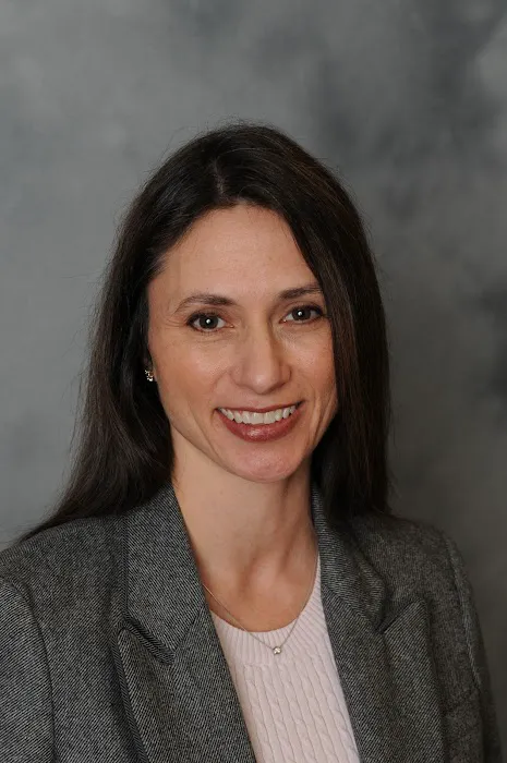 Dana Zivkovich / Lawyer 4