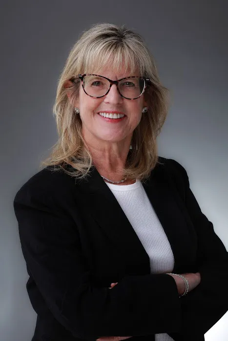 Wendy Guthro, Attorney & Counsellor At Law 4