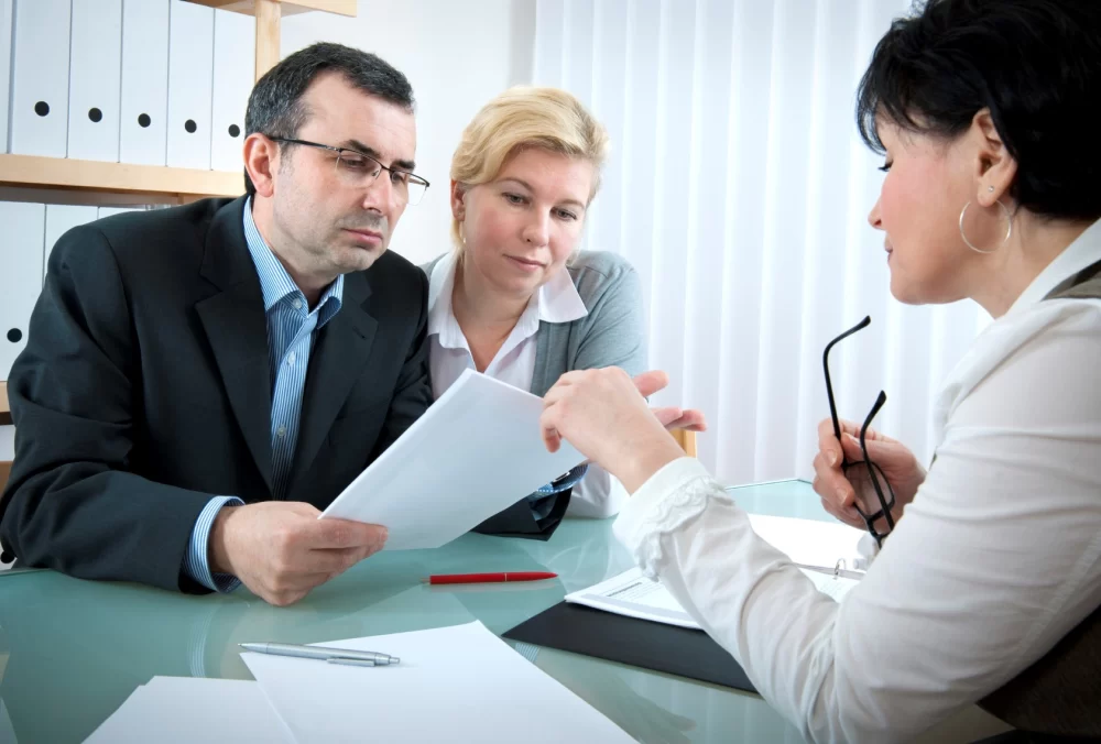Does Changing Lawyers Look Bad? Understanding When and How to Switch Legal Counsel