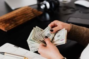 How Much Money Do Lawyers Earn? Insights into Legal Profession Salaries