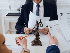 How Much Does Lawyers Make in the U.S. | ESPLawyers