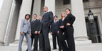 What Does Lawyers Wear? A Complete Guide to Professional Legal Attire